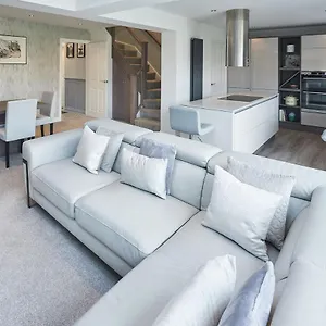  Holiday home Host & - Benton Road United Kingdom
