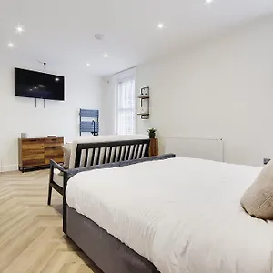  Holiday home Mount United Kingdom