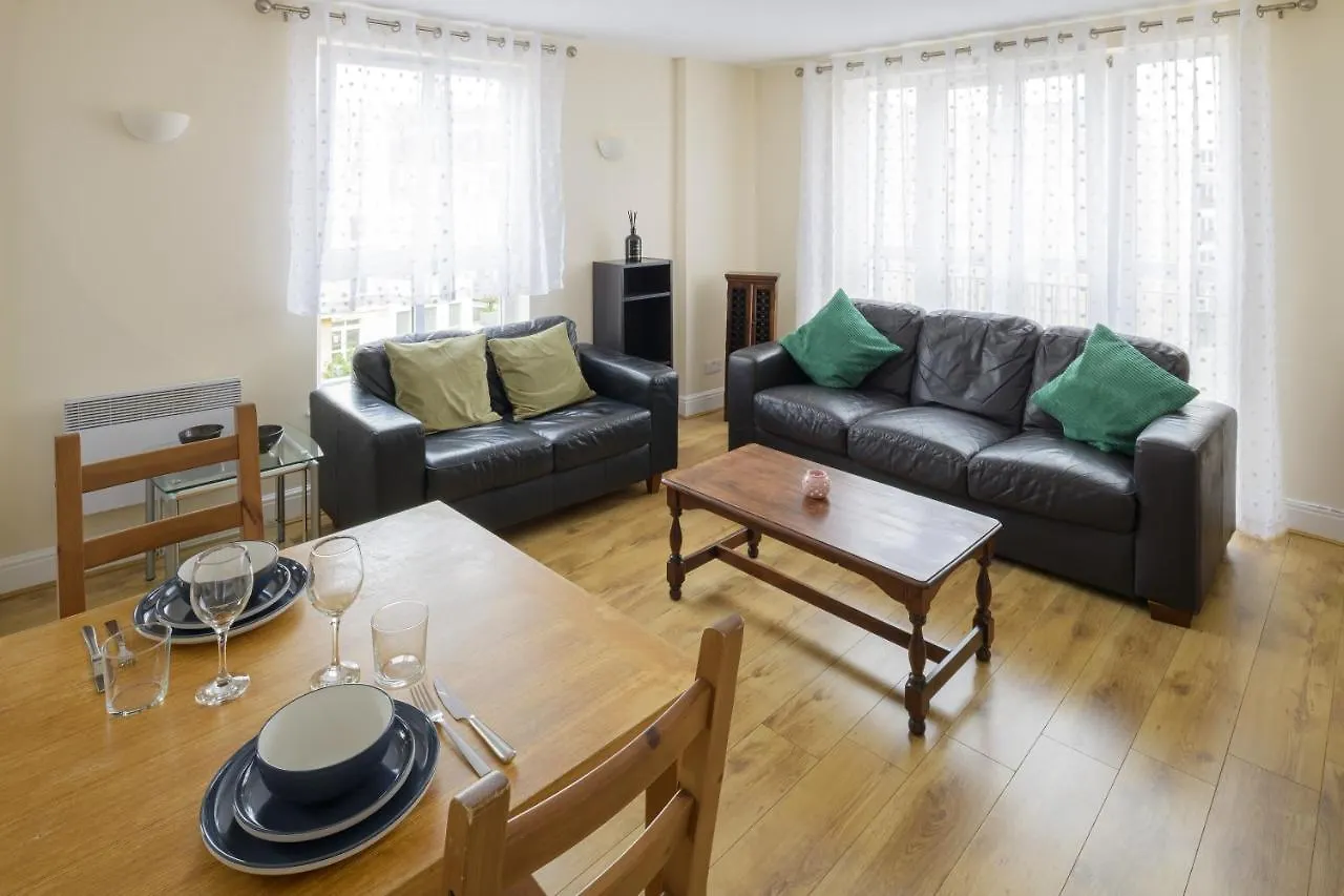 The Tower Bridge Cosy Flat Apartment London 0*,